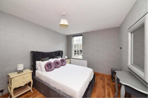 Central Knutsford Apartment